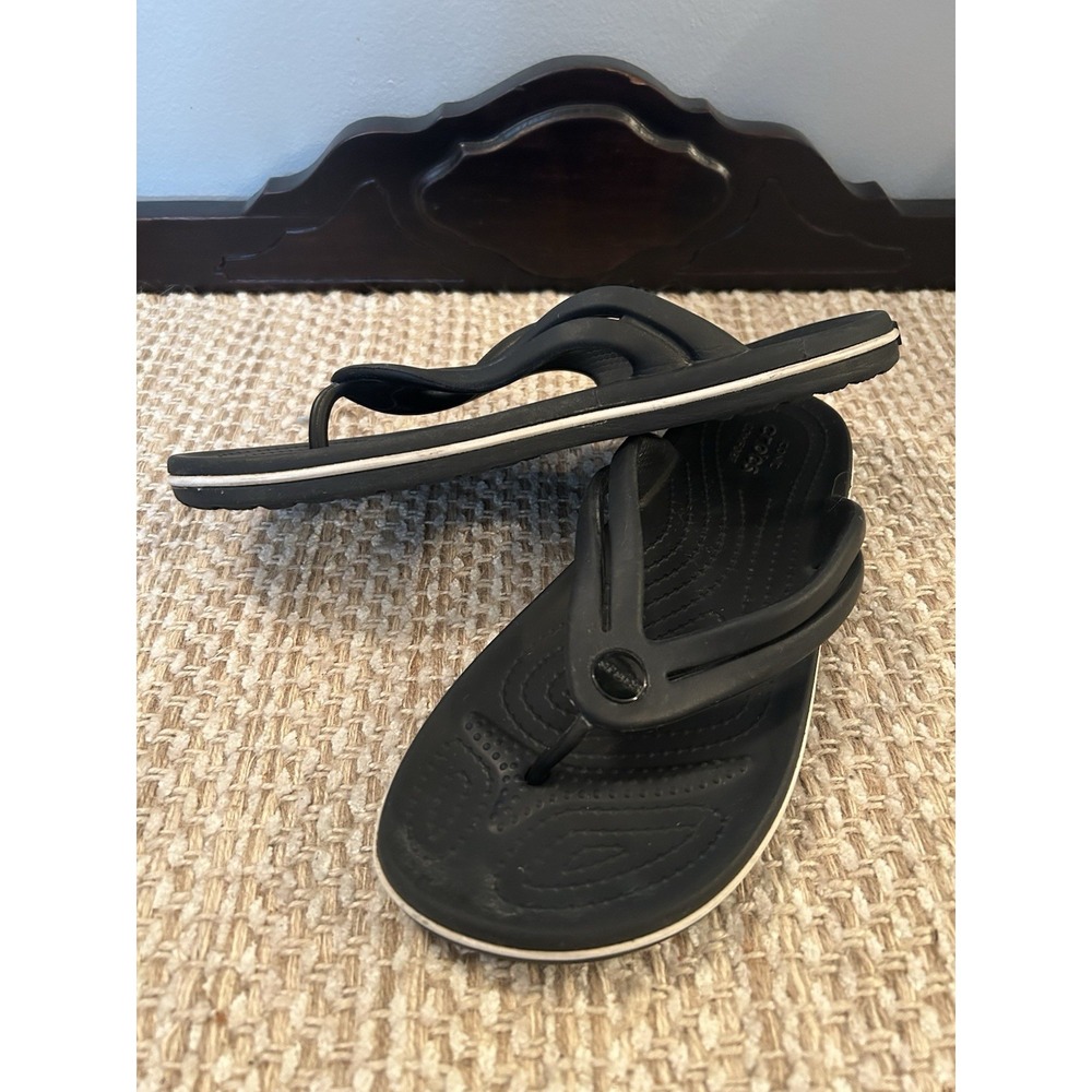 Crocs Crocband Croslite Slip-On Flip Flop Thong Sandals Women Sz 7 Black White